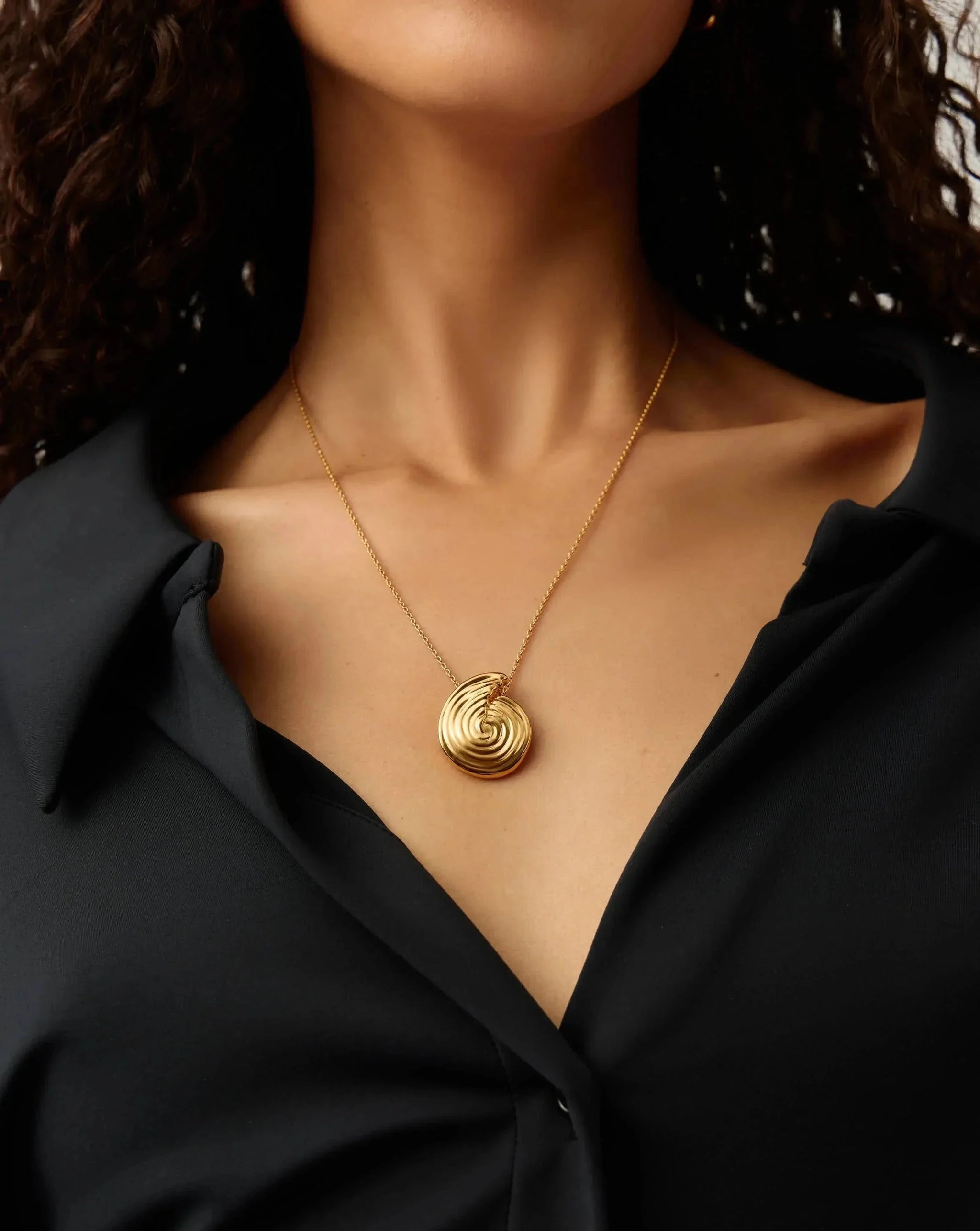 Spiral Large Pendant Necklace | 18k Gold Plated Necklaces Missoma 
