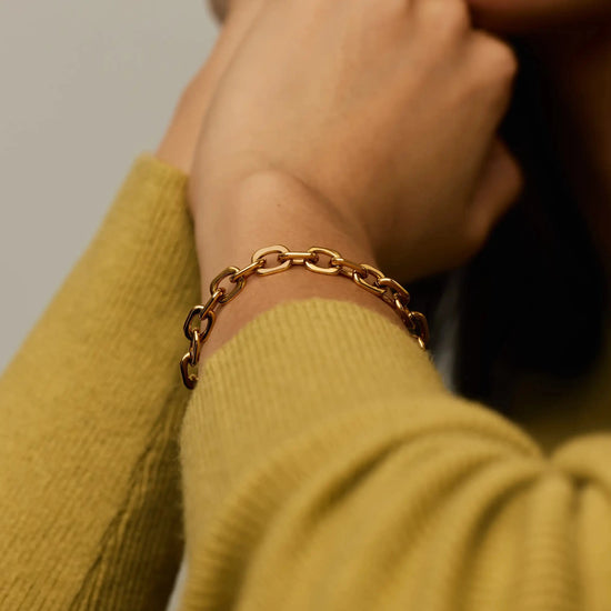 Square Paperclip Chain Bracelet | 18k Gold Plated Bracelets Missoma 