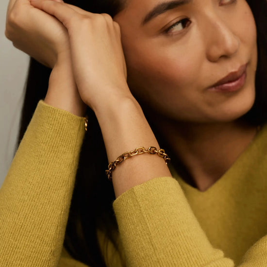 Square Paperclip Chain Bracelet | 18k Gold Plated Bracelets Missoma 