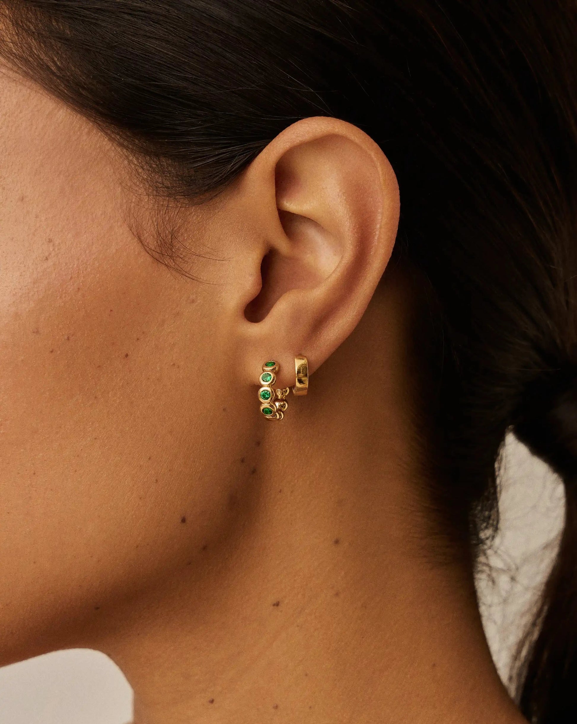 Tennis Small Hoop Earrings | 18k Gold Vermeil/Emerald Green Nano-crystal Earrings Missoma 