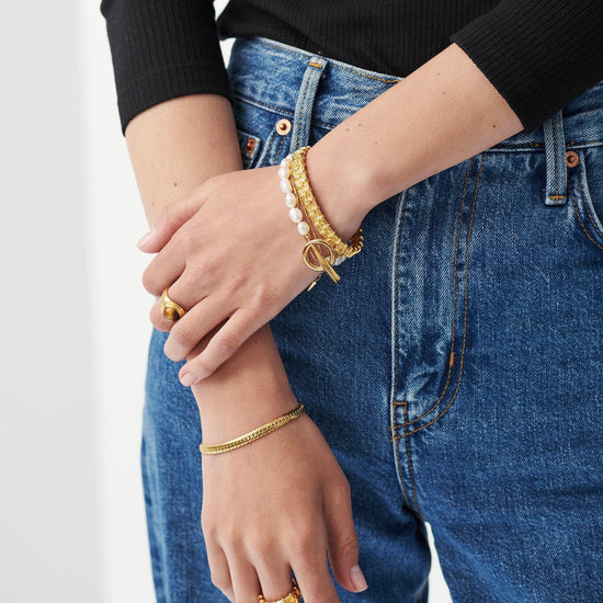 Baroque Pearl Claw T-Bar Bracelet | 18ct Gold Plated Vermeil/Pearl Bracelets Missoma 