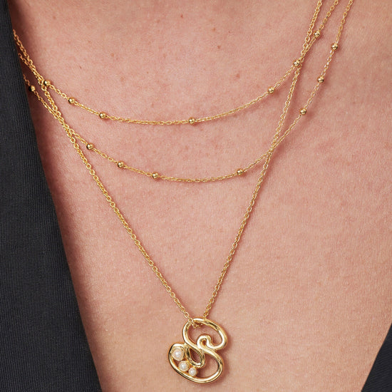 Chubby Pearl Initial Pendant Necklace - Initial S | 18ct Gold Plated Vermeil/Pearl Necklaces Missoma 