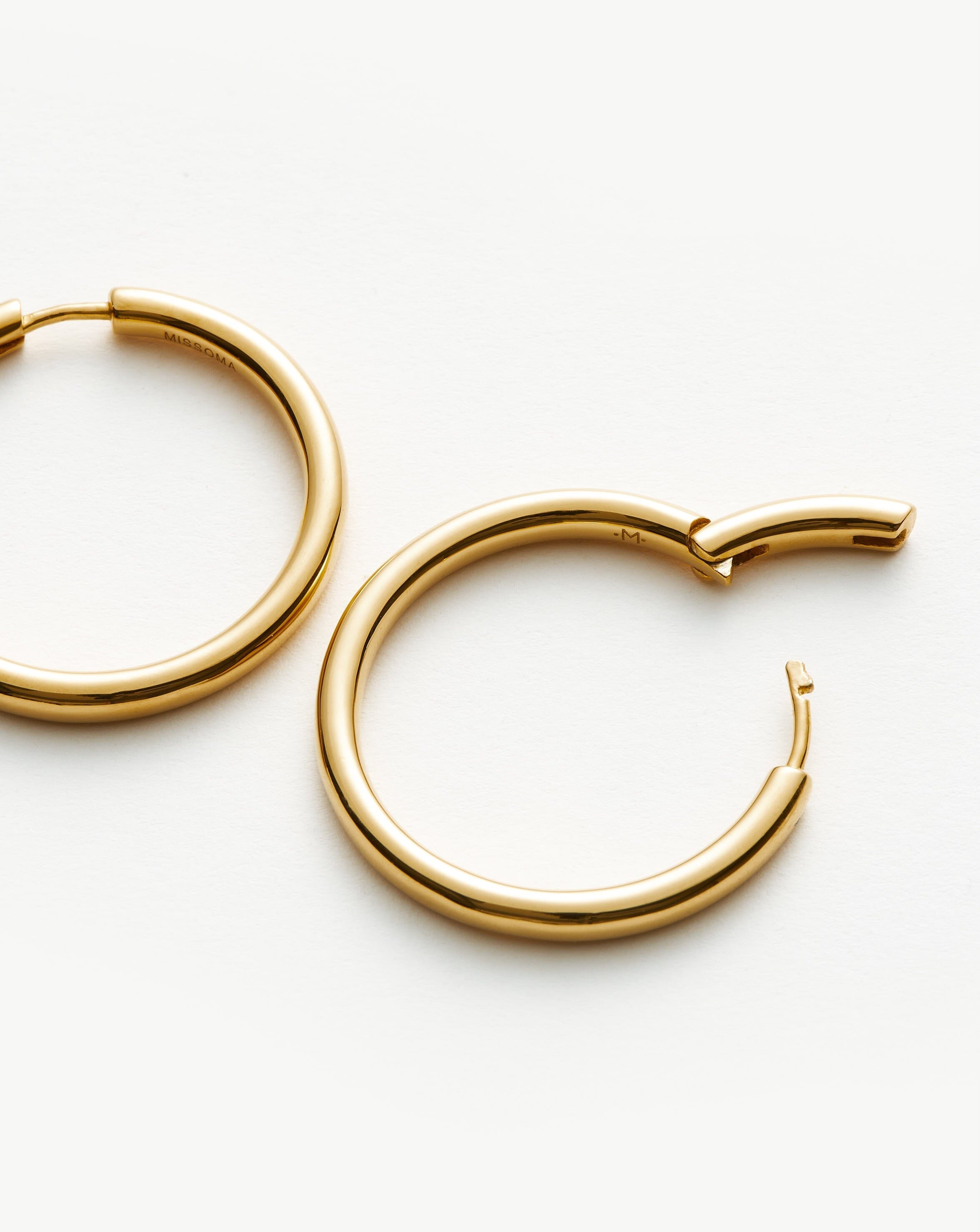 Classic Tunnel Large Hoop Earrings | 18ct Gold Plated Earrings Missoma 
