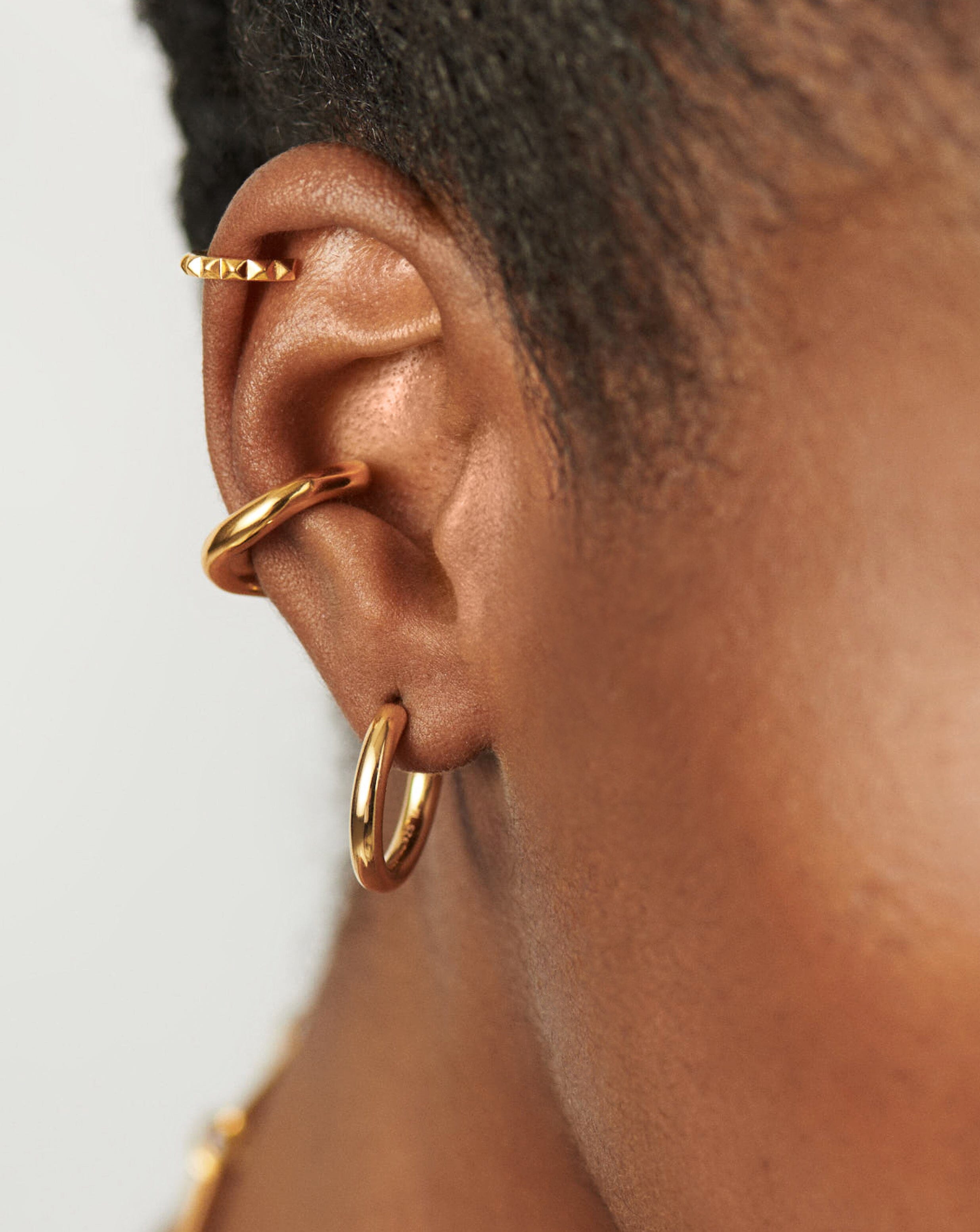 Classic Tunnel Medium Hoop Earrings | 18ct Gold Plated Earrings Missoma 