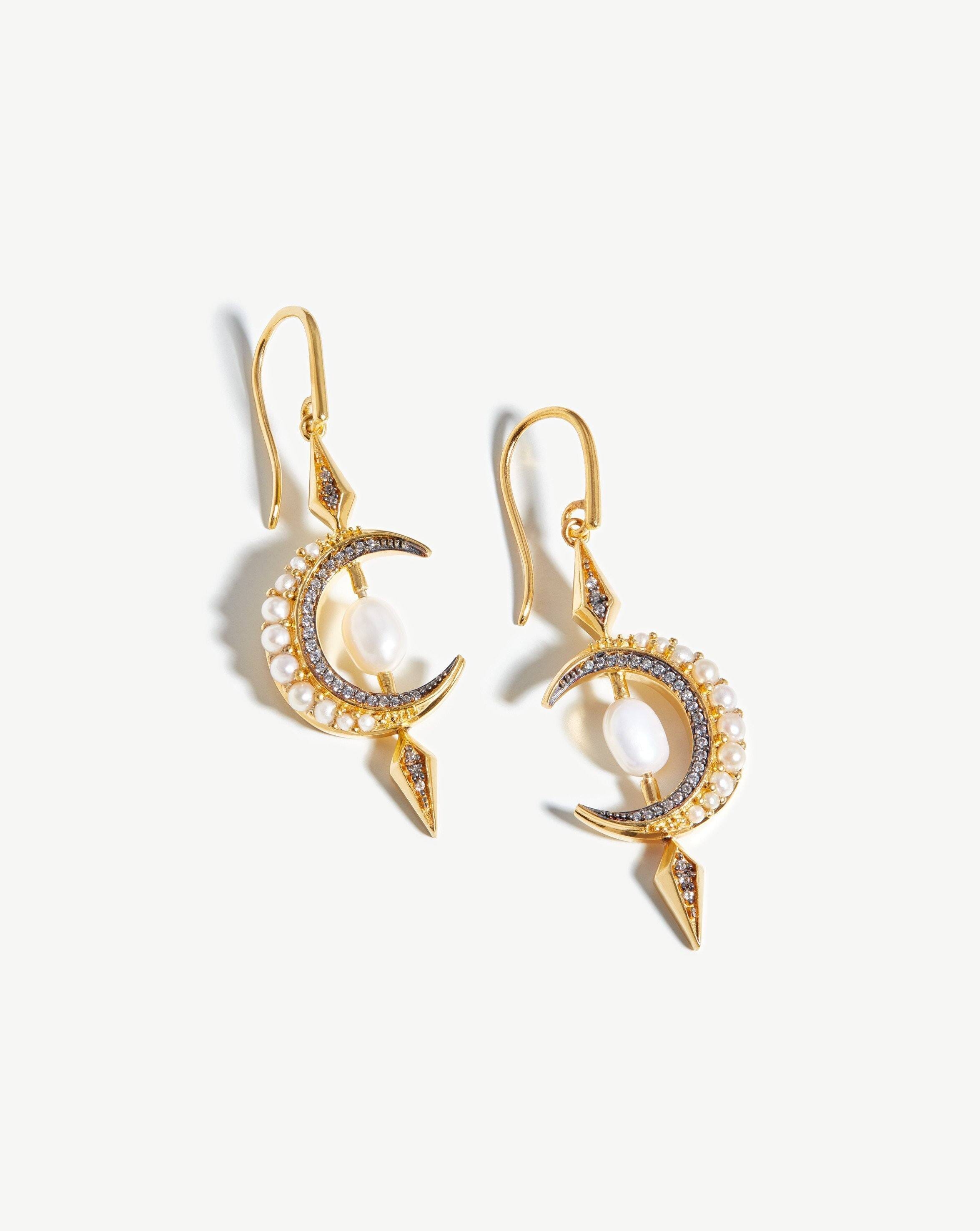 Harris Reed Crescent Moon Pearl Earrings | 18ct Gold Plated Vermeil/Pearl Earrings Missoma 