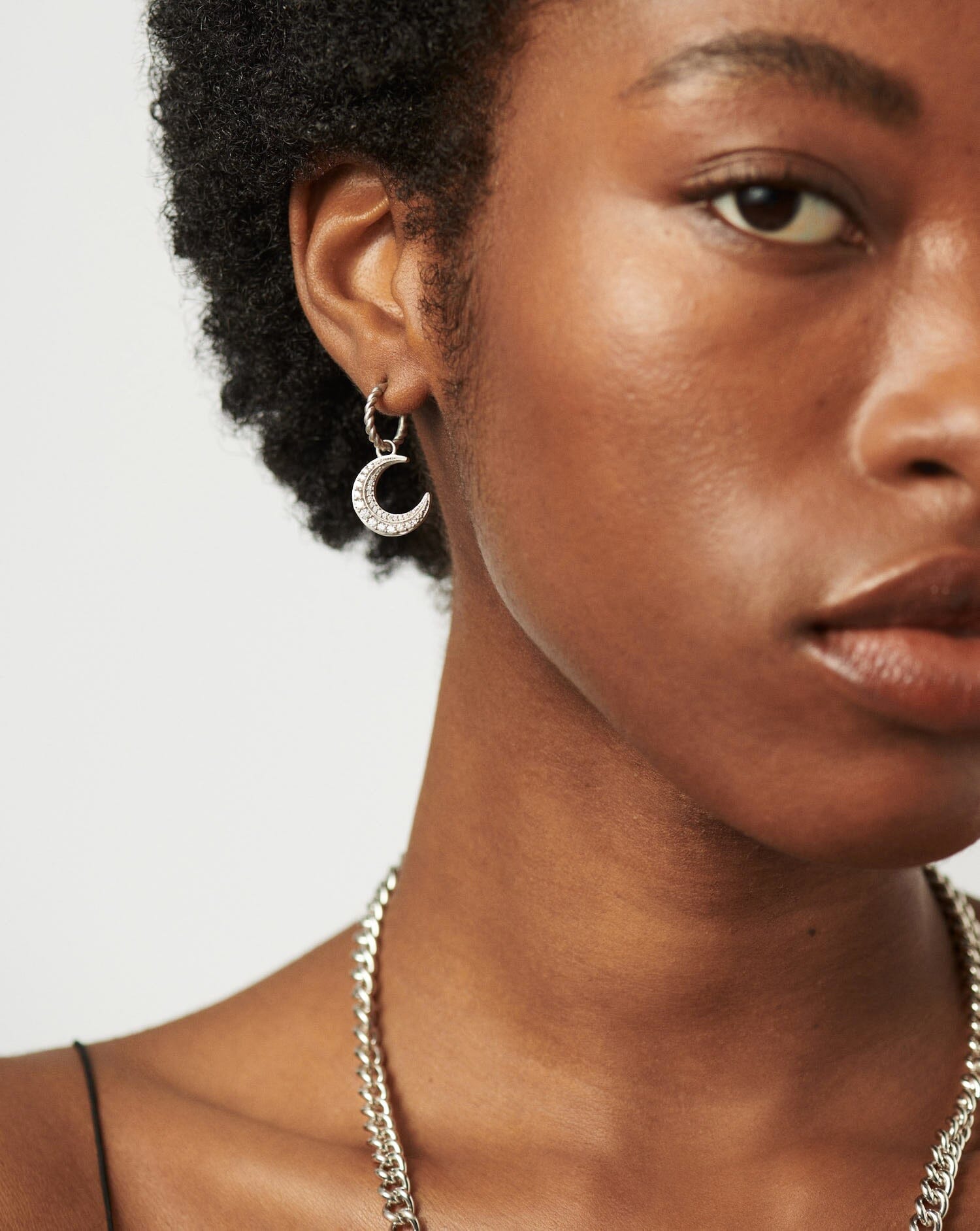 Harris Reed Moonlight Pearl Hoop Earrings | Silver Plated/Pearl | Missoma