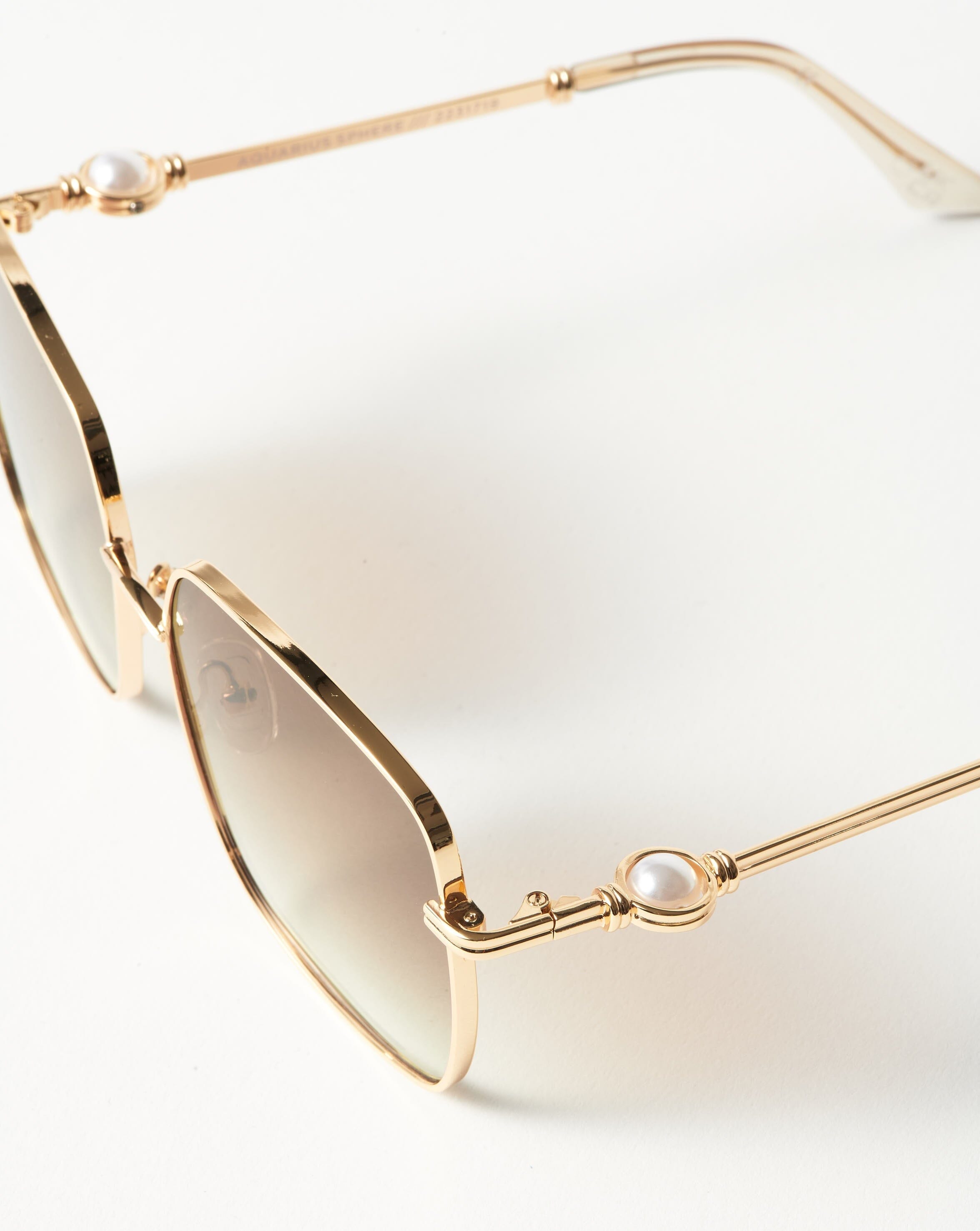 Le Specs Aquarius Sphere Oversized Square Sunglasses | Gold/Pearl Accessories Missoma 