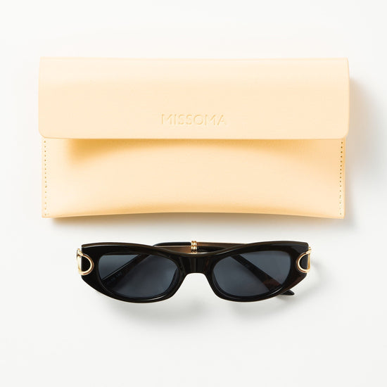 Le Specs Hydrus Link Oval Sunglasses | Black Accessories Missoma 