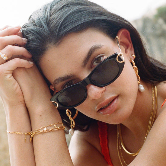 Le Specs Hydrus Link Oval Sunglasses | Black Accessories Missoma 