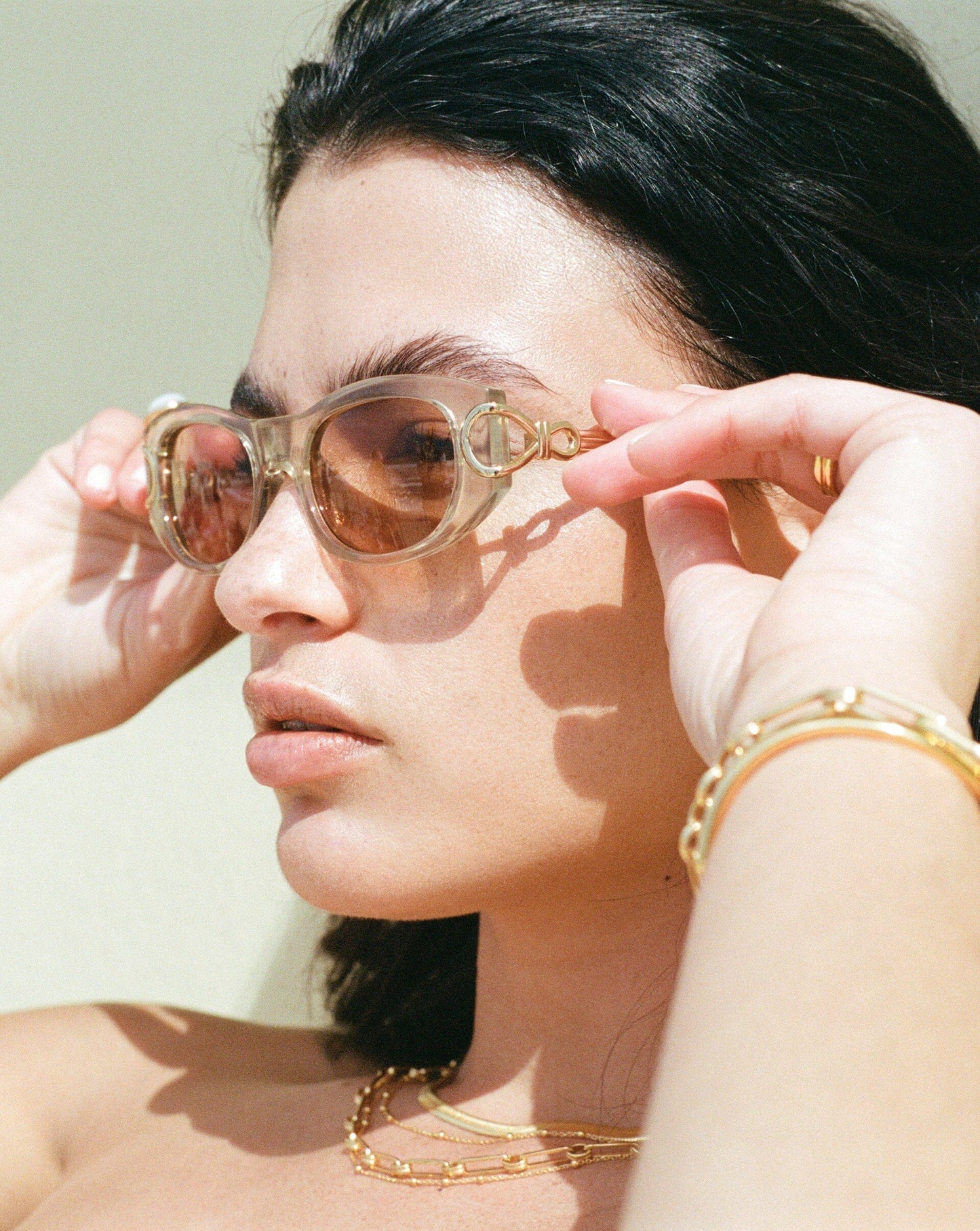 Le Specs Hydrus Link Oval Sunglasses | Fawn Accessories Missoma 