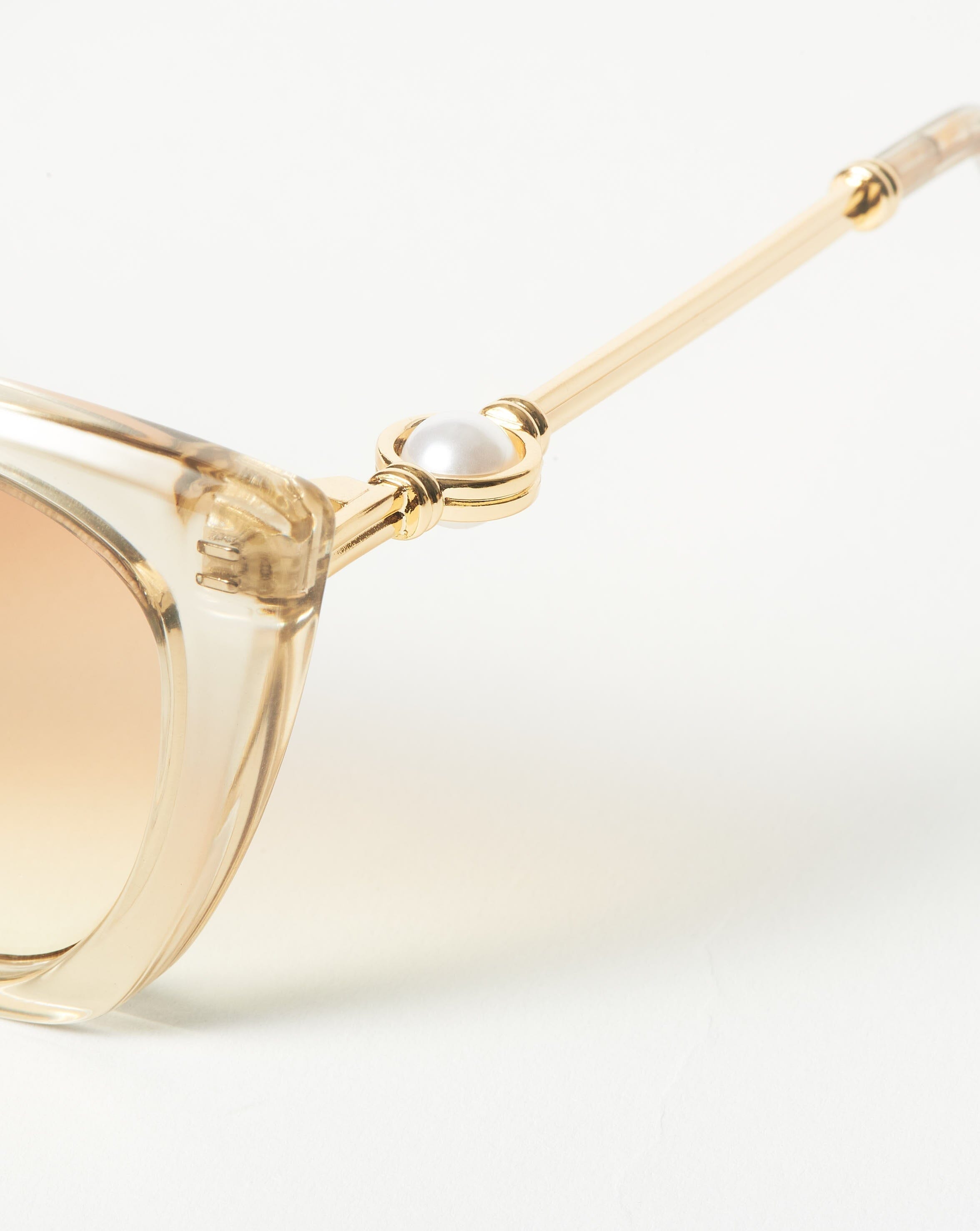 Le Specs Lyra Sphere Cat-Eye Sunglasses | Fawn/Pearl Accessories Missoma 