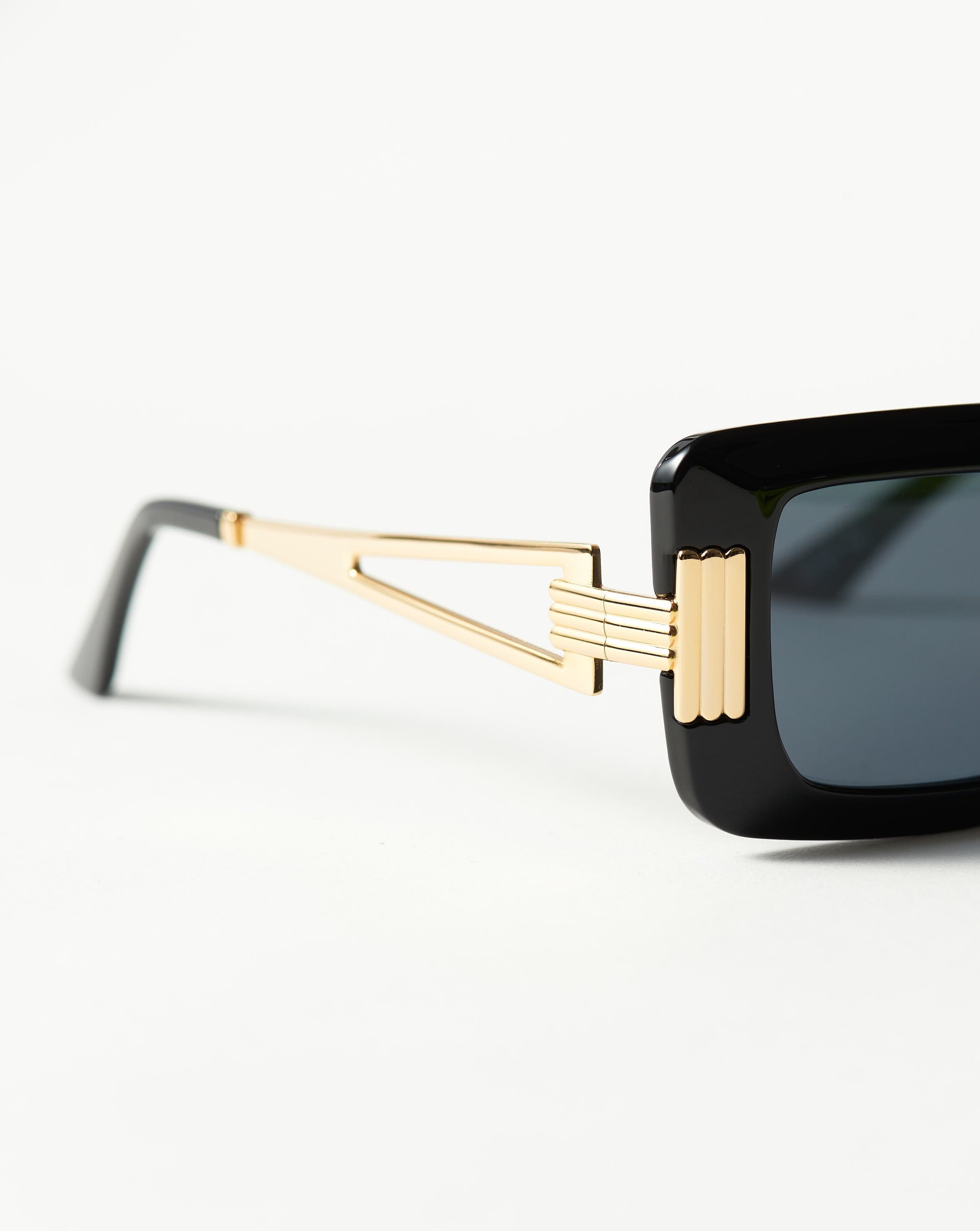 Le Specs Orion Ridge Sunglasses | Black Accessories Missoma 