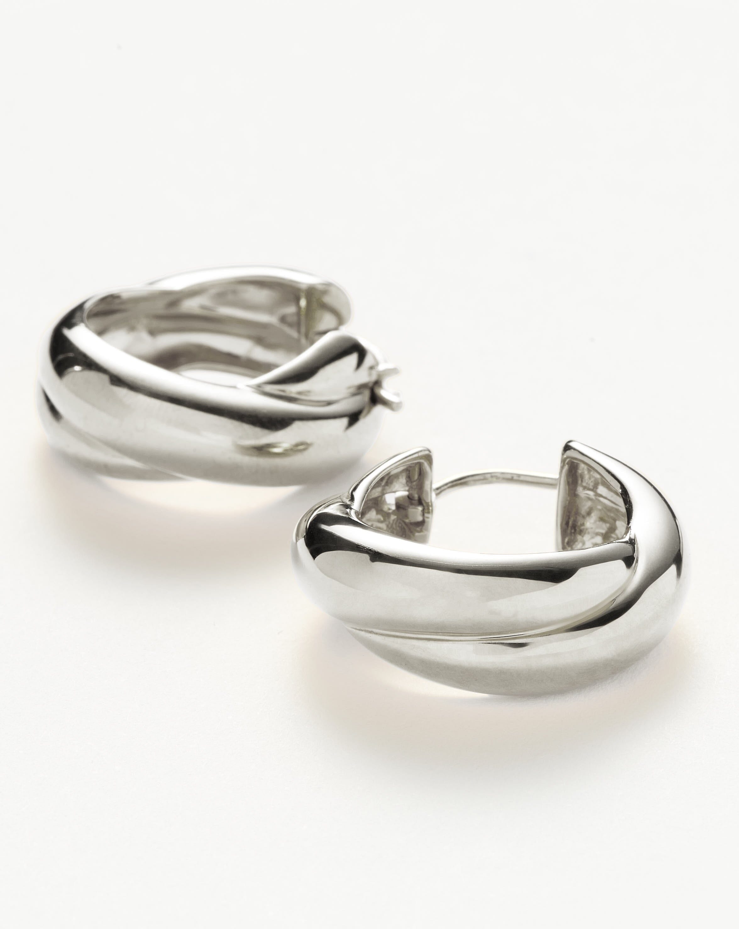 Missoma Lucy Williams Chunky Entwine Ring | Mixed Metal Grey