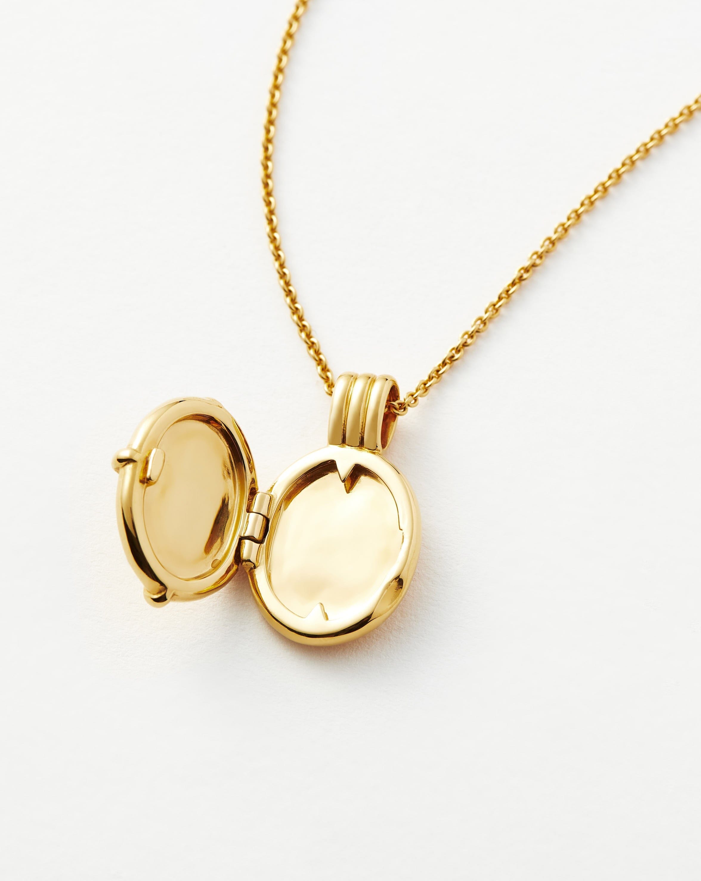 Missoma Engravable Heart Ridge Locket Pendant Necklace | 18ct Gold Plated Vermeil/Rainbow Moonstone