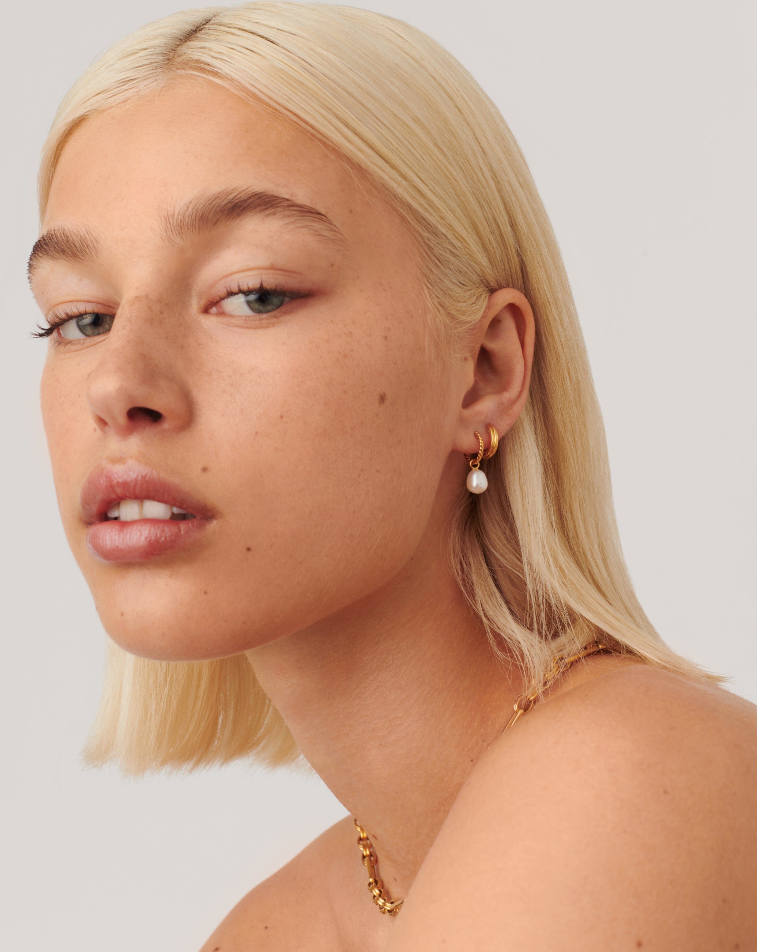 Pearl & Ridge Mini Hoop Earring Set | 18ct Gold Plated Vermeil/Pearl Earrings Missoma 