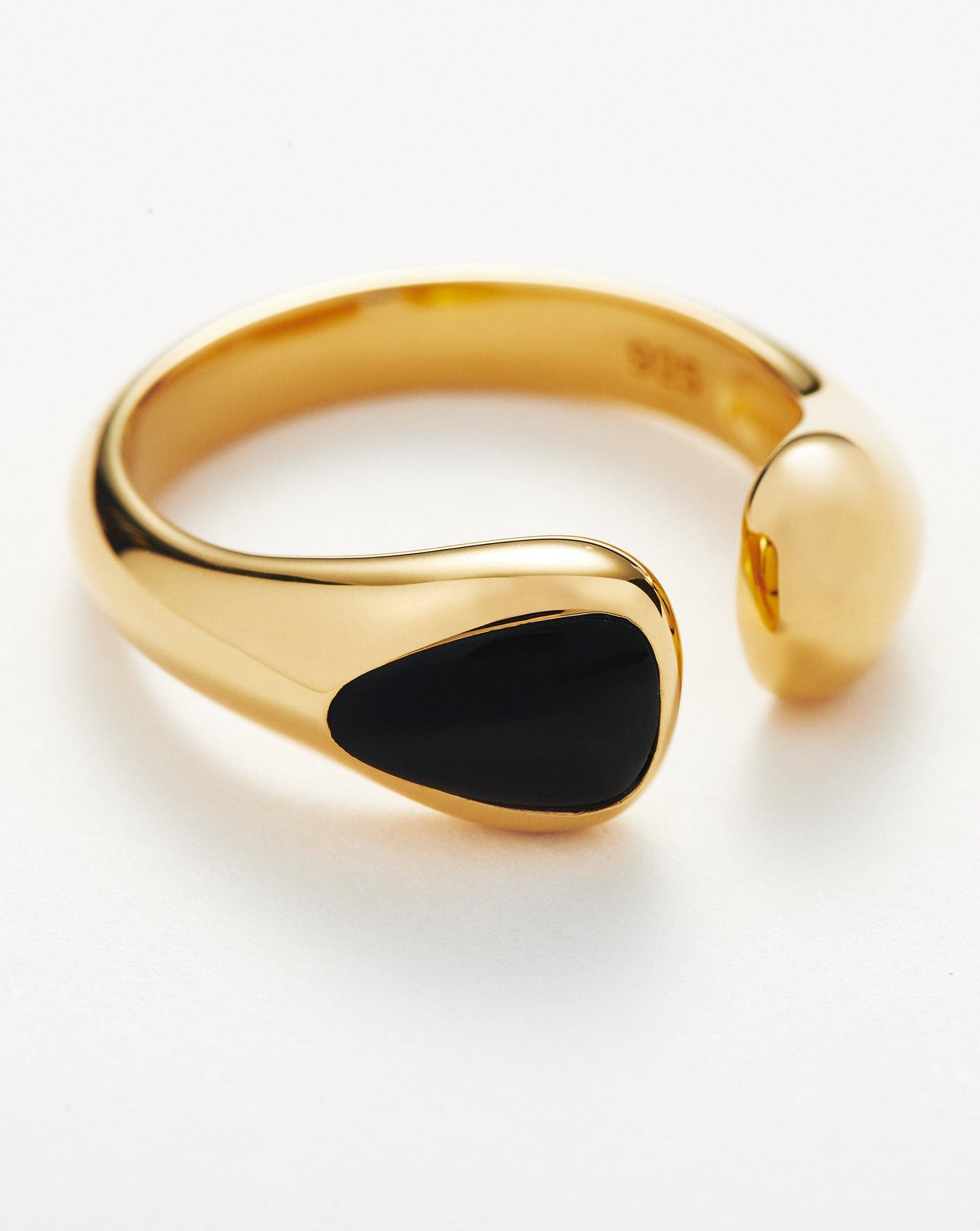 Savi Sculptural Black Onyx Open Ring | 18ct Gold Plated Vermeil/Black Onyx